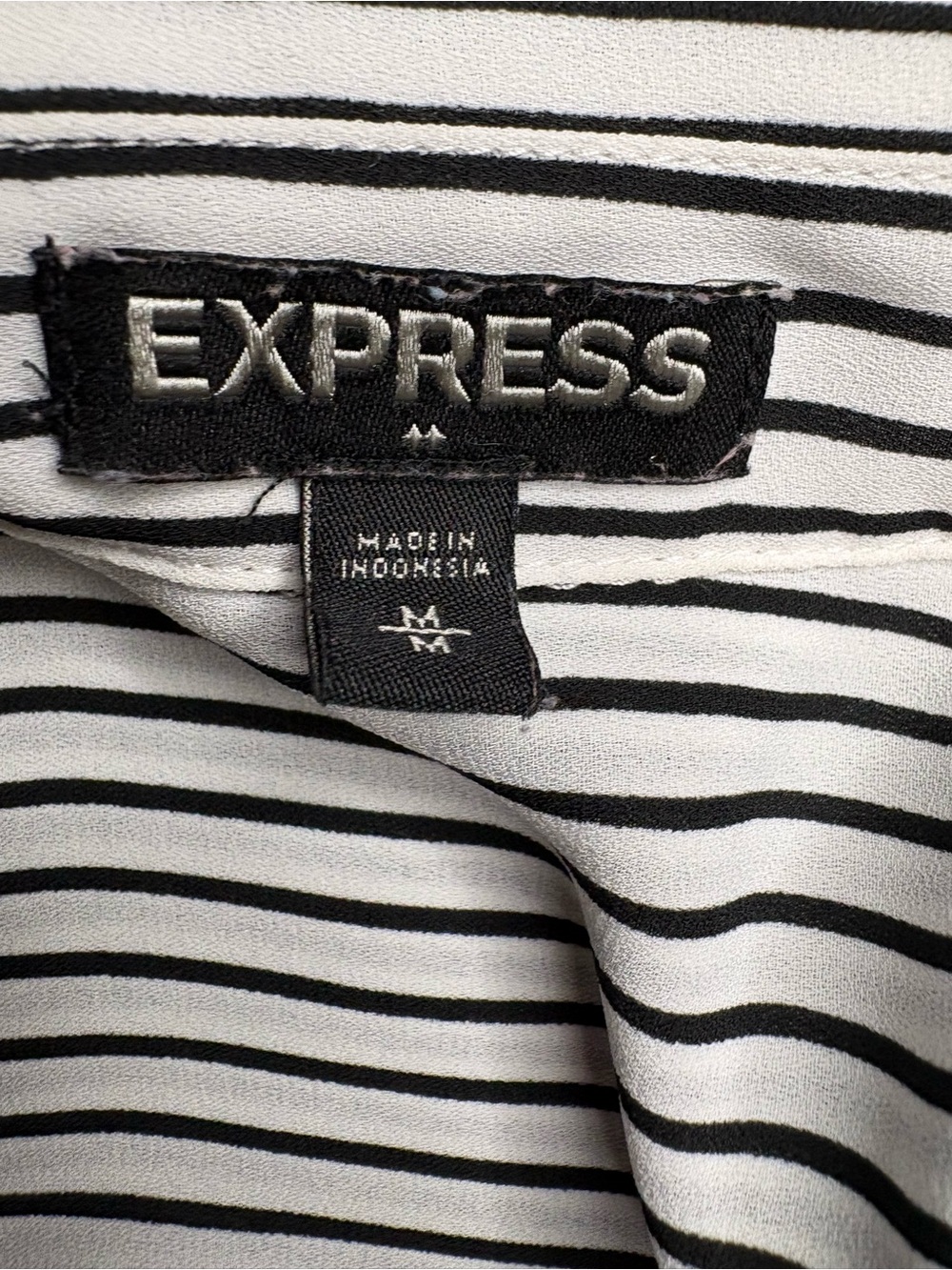Express Black & White Striped Button-Down Blouse - Picture 11 of 12